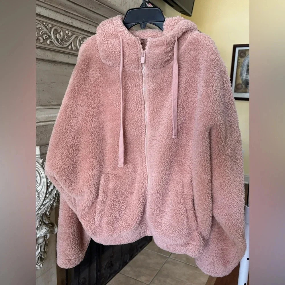 Aeropostale Pink Puffer Jacket